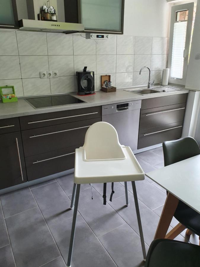 Ferienwohnung Saturn Mulheim an der Ruhr Bagian luar foto