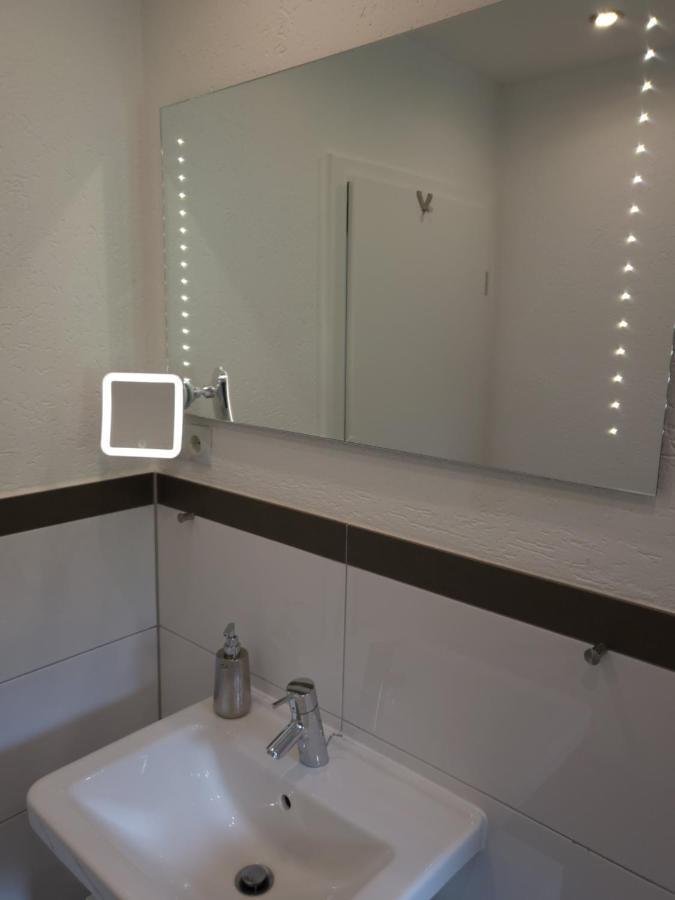Ferienwohnung Saturn Mulheim an der Ruhr Bagian luar foto